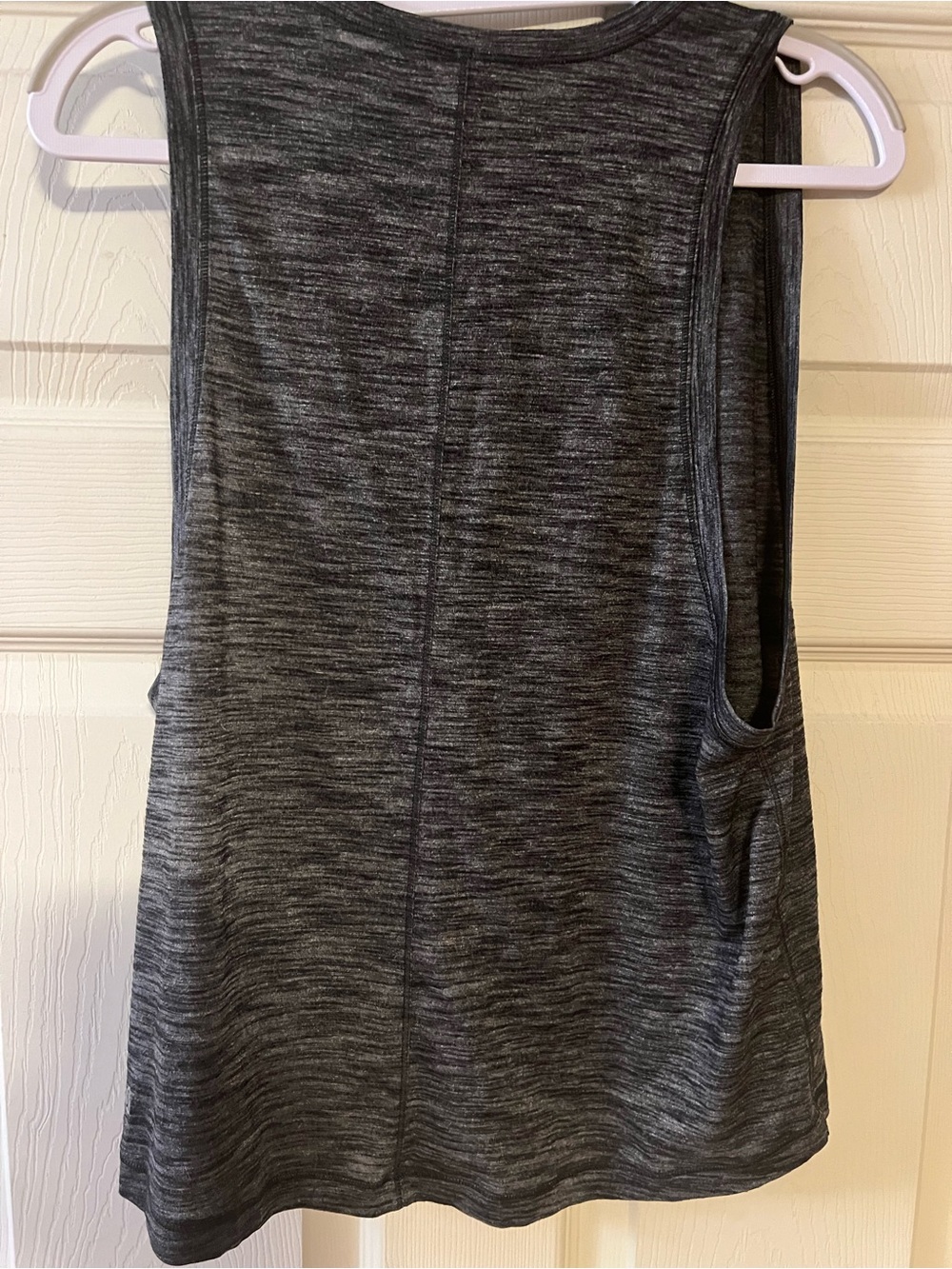 #206 Lululemon Cardio Squad Tank II Heathered Black Size 6 EUC - Picture 3 of 5